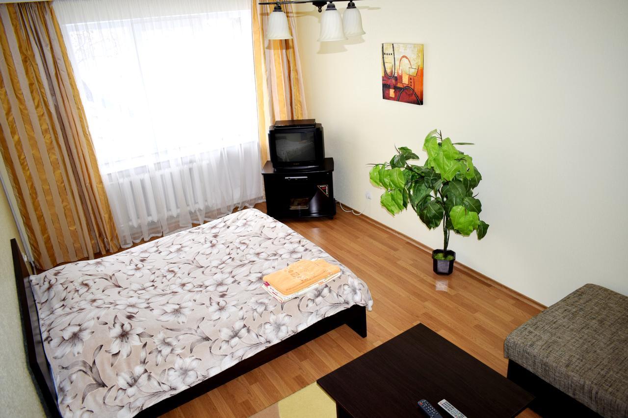 Apartment On Krushelnitskoy 73 Rivne Exterior photo