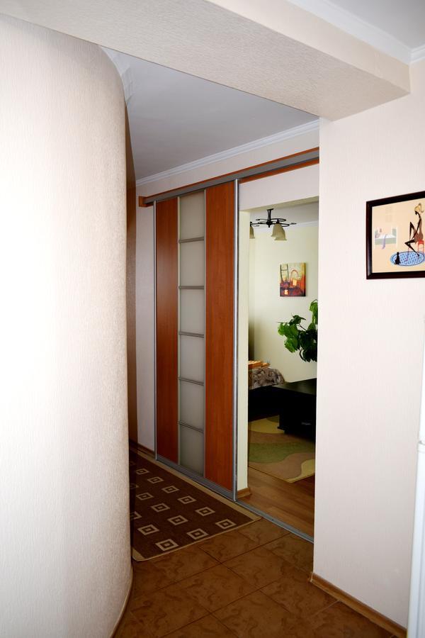 Apartment On Krushelnitskoy 73 Rivne Exterior photo